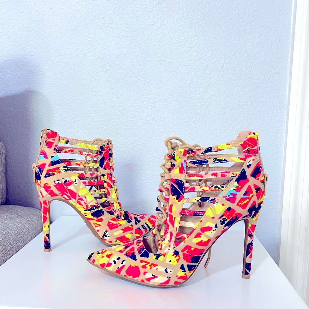 Cute and Sexy Statement Shoe!